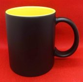 Cana termosensibila neagra cu interiorul colorat, personalizata 